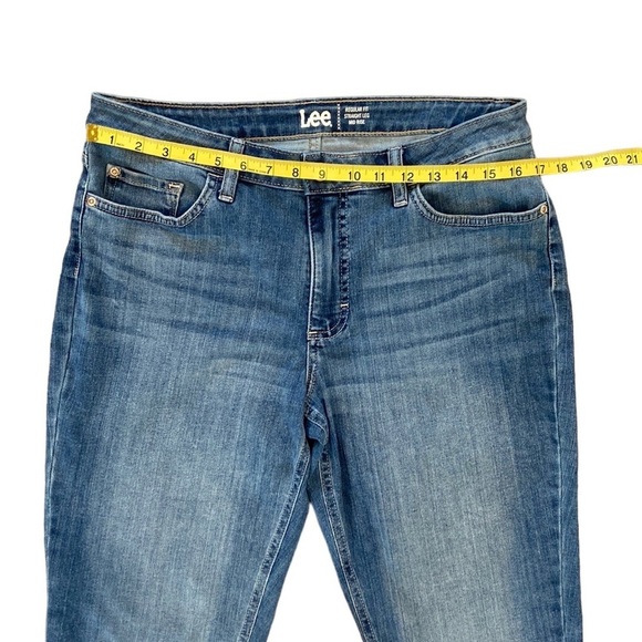 Lee Mid Rise Regular Straight Leg Denim Jeans Size 12L Pre-Owned - Picture 8 of 13